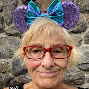 Meet your Posher, Carol